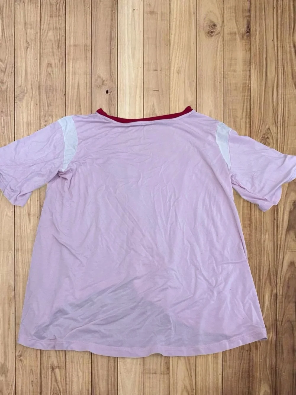 pink shirt